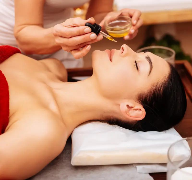 Ayurvedic Herbal Oil: Nalpamaradi Thailam and its Benefits and Uses